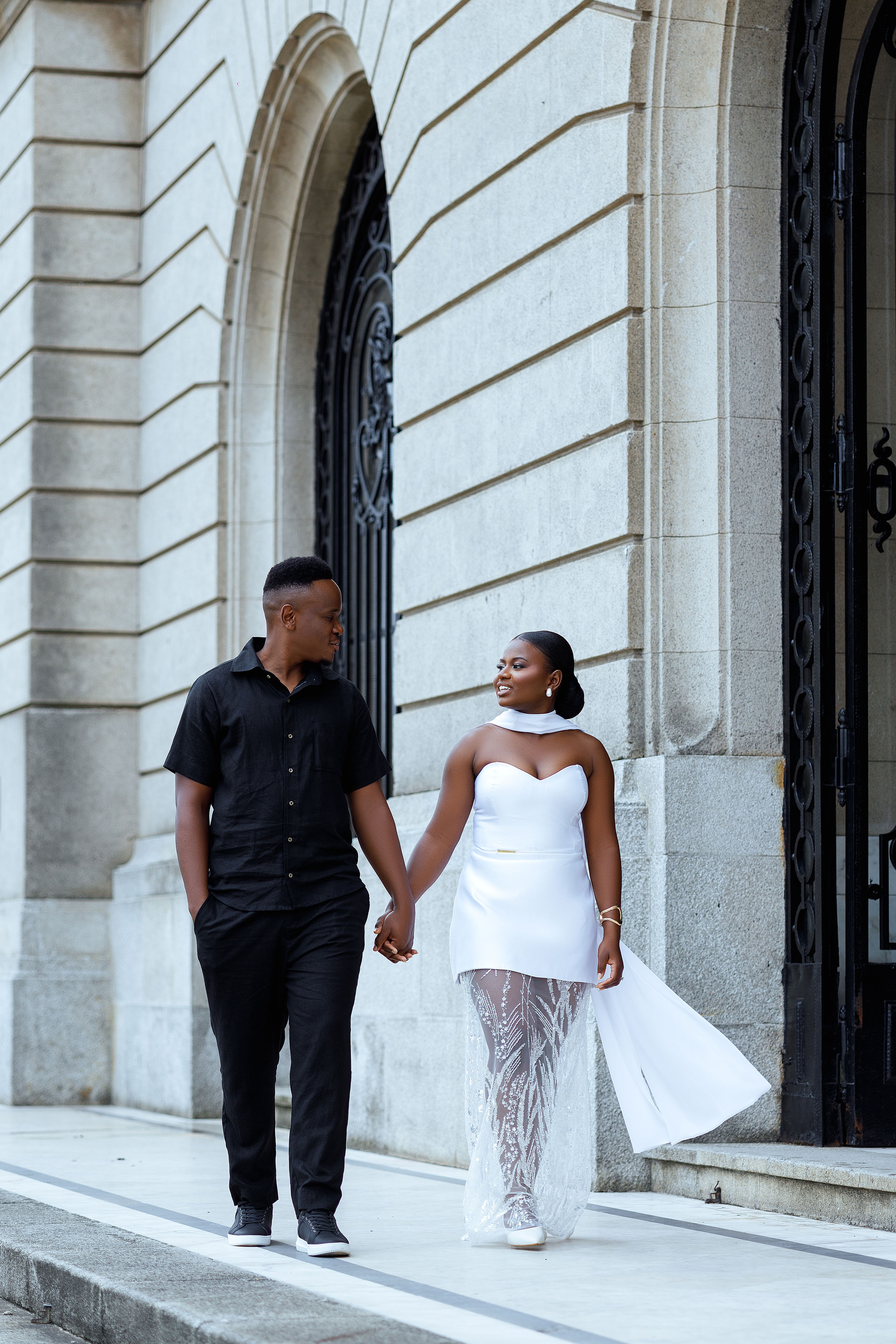 Foto do casal sentados